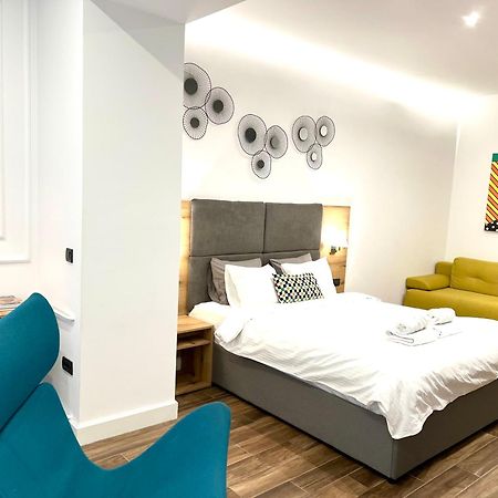 Moni Downtown Luxury Apartments ベオグラード エクステリア 写真