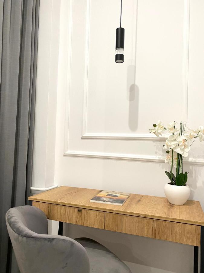 Moni Downtown Luxury Apartments ベオグラード エクステリア 写真