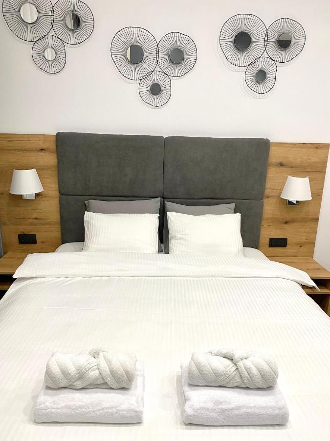 Moni Downtown Luxury Apartments ベオグラード エクステリア 写真